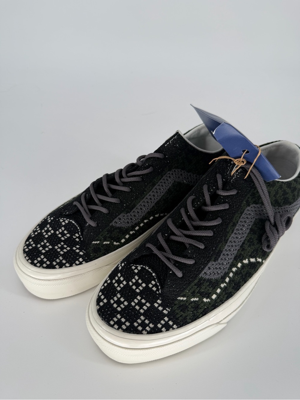 Vans Black Patterned Knit Low-Top Sneakers with White Sole